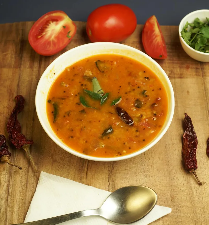 Imagen del artículo: Sopa de Lentejas con Zanahoria y Cúrcuma: Receta Saludable 🥣